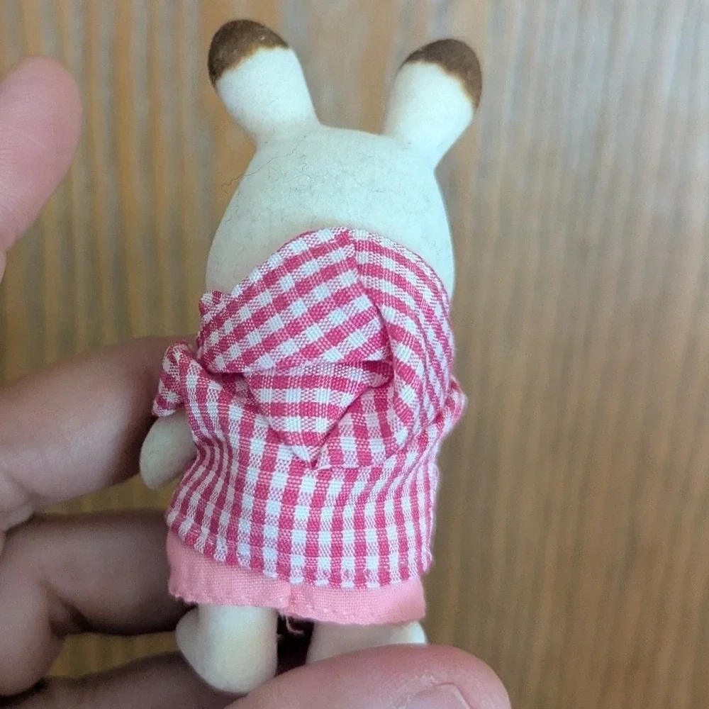 Sylvanian Families Calico Critters Hopscotch Chocolate Rabbits Bundle of 3 Plaid